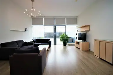 125m2 huis te huur voor 1950€/maand in Maashaven O.z., Rotterdam