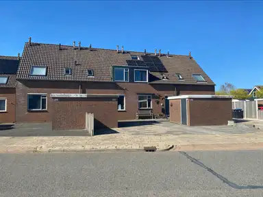 80m2 maison à louer pour 1095€/mois à Wierbalg 1193, Julianadorp