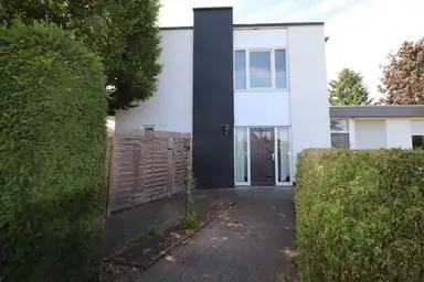 92m2 huis te huur voor 1090€/maand in Ireneweg 15, Maastricht
