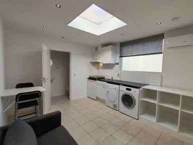 31m2 studio to rent for 1395€/month in Zilkerduinweg, De Zilk