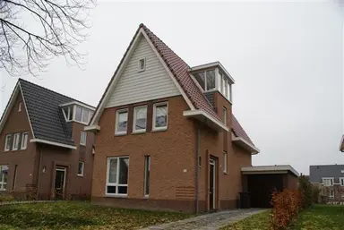 192m2 maison à louer pour 2750€/mois à Strijpweg 22, Houten