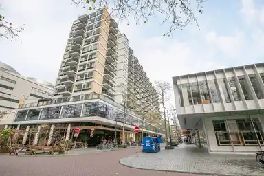 81m2 apartment to rent for 1500€/month in Kruiskade, Rotterdam