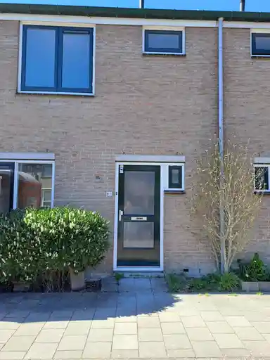 79.22m2 house to rent for 721.15€/month in Weteringstraat 82, Purmerend
