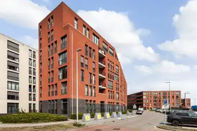 89m2 Appartement à louer pour 1895€/mois à Bijdorplaan, Zoetermeer