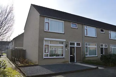 114m2 house to rent for 911.08€/month in Willem Barentszstraat 11, Terneuzen