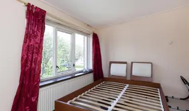 12m2 room to rent for 445€/month in Sinjeur Semeynsstraat 11, Amsterdam