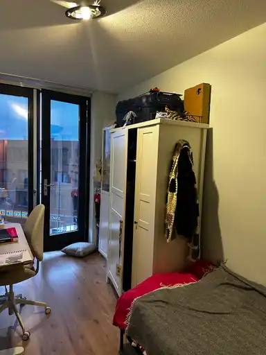 25m2 Camera in affitto per 850€/mese a Hobbemastraat, The Hague