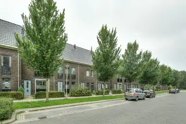122m2 house to rent for 1730€/month in Floralaan 89, Pijnacker