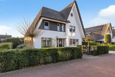 201m2 Casa in affitto per 5500€/mese a Professor Brouwerlaan 9, Blaricum