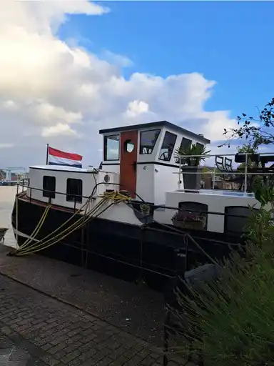 8m2 Camera in affitto per 850€/mese a Veerdijk 1521, Wormer