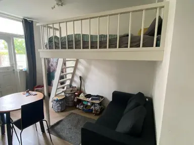 20m2 studio à louer pour 926€/mois à Laurierstraat 27, The Hague