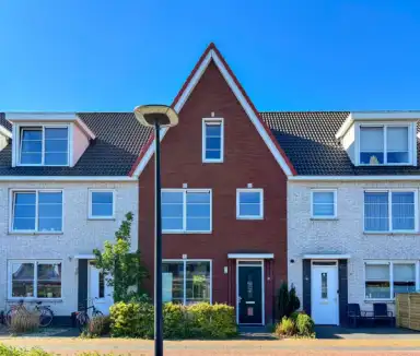167m2 Casa in affitto per 2450€/mese a Jan van der Schoorstraat, Beverwijk