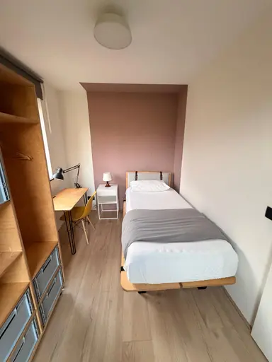 12m2 room to rent for 900€/month in Eisenhowerlaan, The Hague