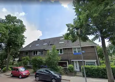 135m2 maison à louer pour 2400€/mois à Huygensstraat, Hilversum