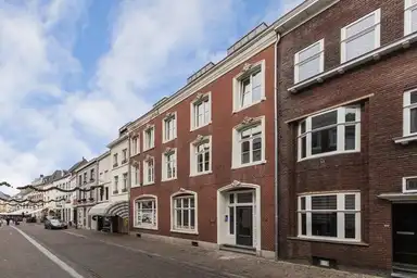 27m2 studio à louer pour 946.05€/mois à Putstraat 18A, Sittard