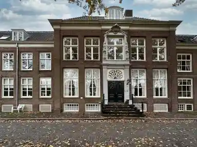 219m2 apartment to rent for 2500€/month in Broederplein 21A, Zeist