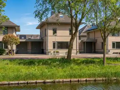 208m2 Casa in affitto per 6000€/mese a Marjoleinlaan 3, Amstelveen