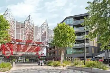 96m2 Appartement te huur voor 2400€/maand in Stationsplein, Almere