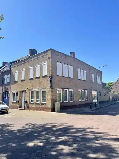 139m2 apartment to rent for 1295€/month in Bergstraat 44A, Tegelen