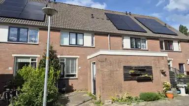 66m2 maison à louer pour 1316.65€/mois à 't Hondsbosch 22, Alkmaar