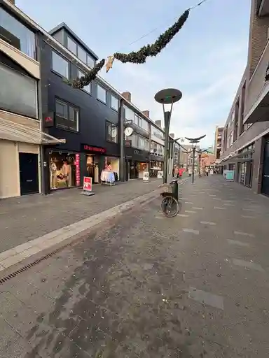 76m2 Wohnung zur Miete für 2100€/Monat in Koningshof, Ridderkerk