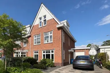 180m2 house to rent for 4750€/month in Vlietoevers, Voorburg