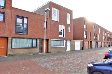 0m2 maison à louer pour 3000€/mois à Tjeerdsraklaan, Utrecht