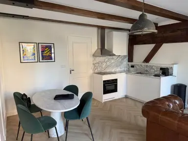 35m2 Appartement te huur voor 2100€/maand in Sint-Jorisplein, Schiedam