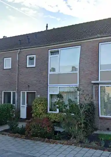 61m2 house to rent for 932.93€/month in Professor Einsteinlaan 22, Voorschoten