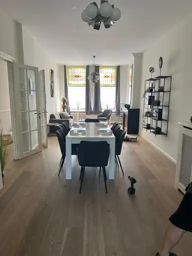 180m2 huis te huur voor 3295€/maand in Snelliusstraat 11, The Hague