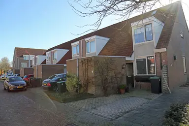 67m2 house to rent for 715.52€/month in Zilverschoon 6, Noordwijk