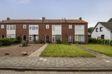 70m2 Haus zur Miete für 751.14€/Monat in Burgemeester van Höevellstraat 9, Nieuwleusen