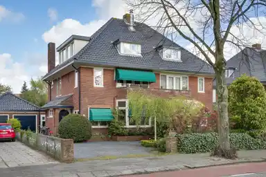 229m2 Casa in affitto per 4950€/mese a Heemsteedse Dreef 84, Heemstede