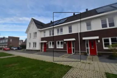 108m2 Casa in affitto per 1395€/mese a Aardbeivlinder 230, Tiel