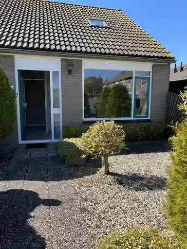 64m2 maison à louer pour 772.88€/mois à Heemraadstraat 1, Zevenhoven