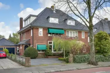 229m2 Casa in affitto per 4950€/mese a Heemsteedse Dreef 84, Heemstede
