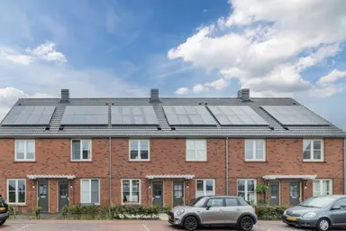 102m2 house to rent for 1485€/month in Gees Linnebankstraat, Berkel en Rodenrijs