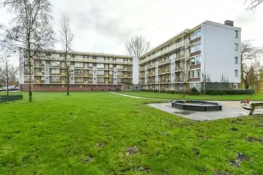 64μ² Διαμέρισμα προς ενοικίαση για 865€/μήνα σε Leverkruidweg, Zaandam