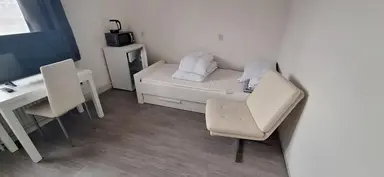 12m2 Chambre à louer pour 900€/mois à Kimwierde, Almere