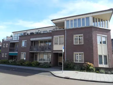 55m2 Appartement à louer pour 873€/mois à Dorpstraat 39G, Buchten