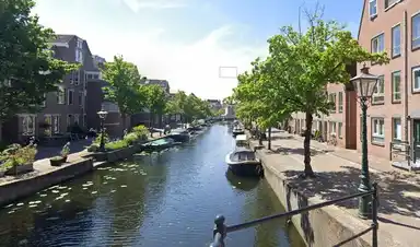 100m2 apartment to rent for 986€/month in Oranjegracht, Leiden