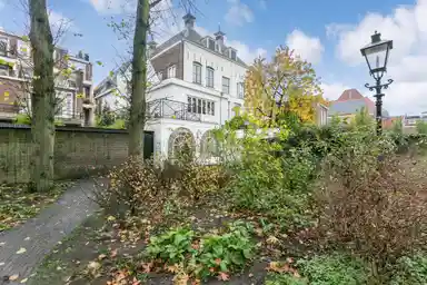 123m2 maison à louer pour 2850€/mois à Vrouwjuttenstraat, Utrecht