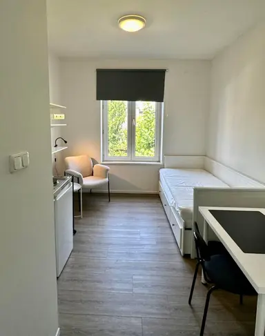 14m2 studio à louer pour 808€/mois à Louis Loyensstraat, Maastricht