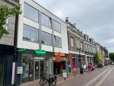 115m2 apartment to rent for 925€/month in Grotestraat 60a, Almelo