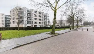 94m2 Appartement à louer pour 1215€/mois à Brabantstraat 62A, Oss