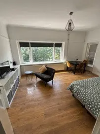 32m2 studio to rent for 1450€/month in Julianalaan 110a, Schiedam