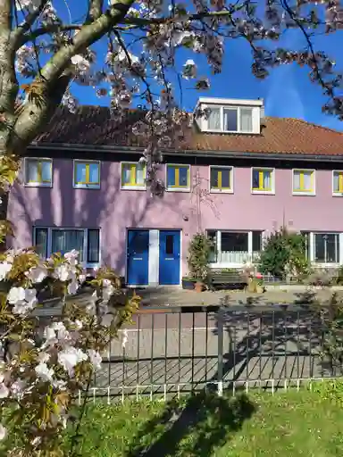85m2 maison à louer pour 3000€/mois à Kalmoesstraat 5, Amsterdam