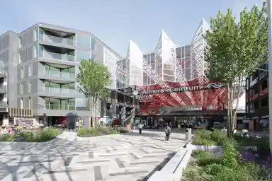 121m2 Appartement te huur voor 2250€/maand in Stationsplein 37A, Almere