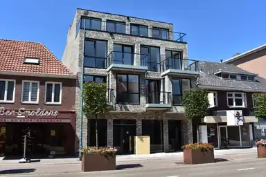 80m2 Appartement à louer pour 1232€/mois à Eindhovenseweg, Valkenswaard