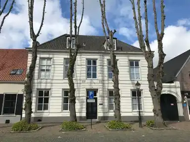 97m2 Appartement à louer pour 1400€/mois à Markt, Eersel